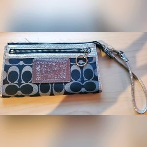 Coach Wrislet Wallet